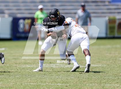 Thumbnail 1 in Mansfield vs. Bowie (Cotton Bowl Prep Showcase) photogallery.