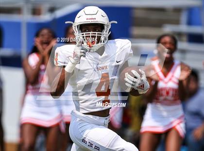 Thumbnail 1 in Mansfield vs. Bowie (Cotton Bowl Prep Showcase) photogallery.