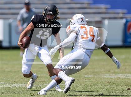 Thumbnail 3 in Mansfield vs. Bowie (Cotton Bowl Prep Showcase) photogallery.