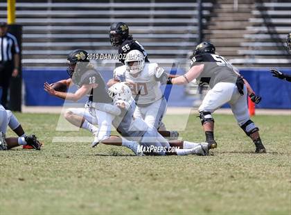 Thumbnail 3 in Mansfield vs. Bowie (Cotton Bowl Prep Showcase) photogallery.