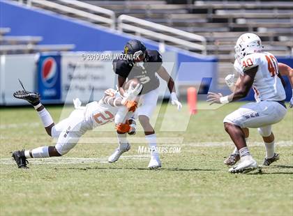 Thumbnail 3 in Mansfield vs. Bowie (Cotton Bowl Prep Showcase) photogallery.