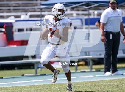 Thumbnail 2 in Mansfield vs. Bowie (Cotton Bowl Prep Showcase) photogallery.