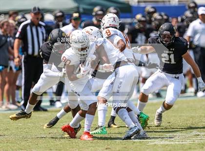 Thumbnail 2 in Mansfield vs. Bowie (Cotton Bowl Prep Showcase) photogallery.