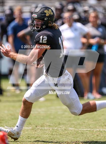 Thumbnail 2 in Mansfield vs. Bowie (Cotton Bowl Prep Showcase) photogallery.