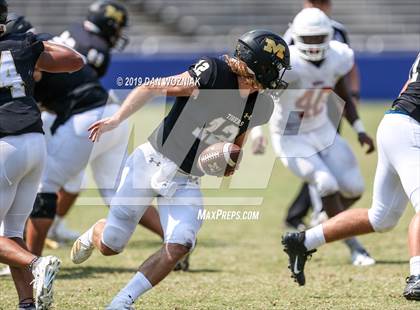 Thumbnail 3 in Mansfield vs. Bowie (Cotton Bowl Prep Showcase) photogallery.