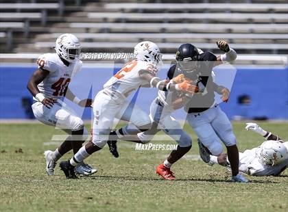 Thumbnail 2 in Mansfield vs. Bowie (Cotton Bowl Prep Showcase) photogallery.