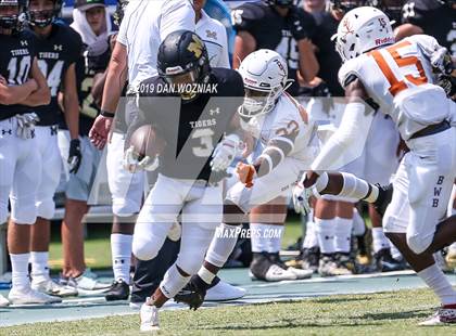 Thumbnail 1 in Mansfield vs. Bowie (Cotton Bowl Prep Showcase) photogallery.