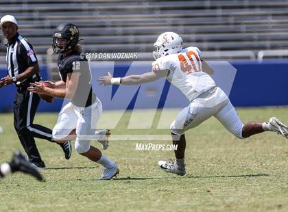 Thumbnail 3 in Mansfield vs. Bowie (Cotton Bowl Prep Showcase) photogallery.