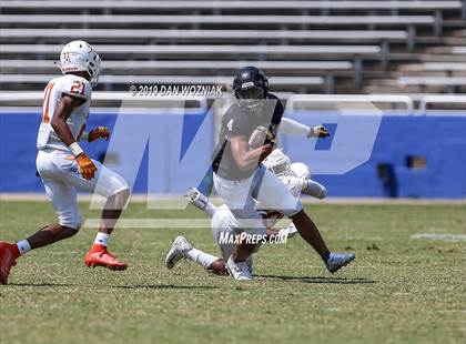 Thumbnail 1 in Mansfield vs. Bowie (Cotton Bowl Prep Showcase) photogallery.