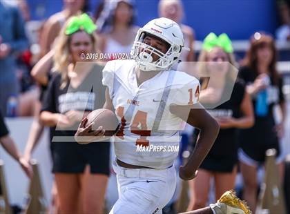 Thumbnail 2 in Mansfield vs. Bowie (Cotton Bowl Prep Showcase) photogallery.