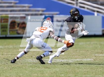 Thumbnail 2 in Mansfield vs. Bowie (Cotton Bowl Prep Showcase) photogallery.