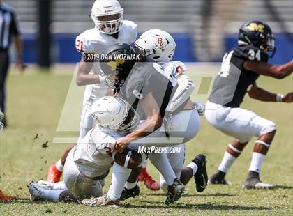 Thumbnail 2 in Mansfield vs. Bowie (Cotton Bowl Prep Showcase) photogallery.