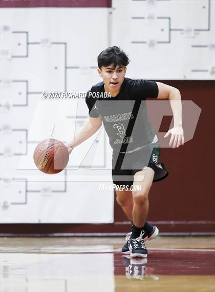Thumbnail 3 in El Diamante vs. Hanford West (Poly Wilhelmsen Tournament) photogallery.