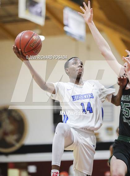 Thumbnail 3 in El Diamante vs. Hanford West (Poly Wilhelmsen Tournament) photogallery.