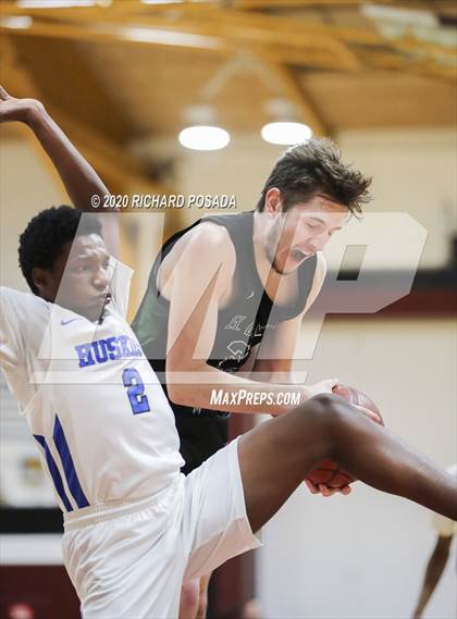 Thumbnail 2 in El Diamante vs. Hanford West (Poly Wilhelmsen Tournament) photogallery.