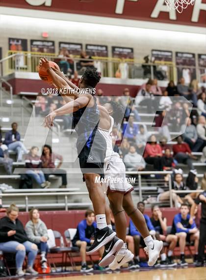 Thumbnail 3 in Byron Nelson @ Lewisville photogallery.