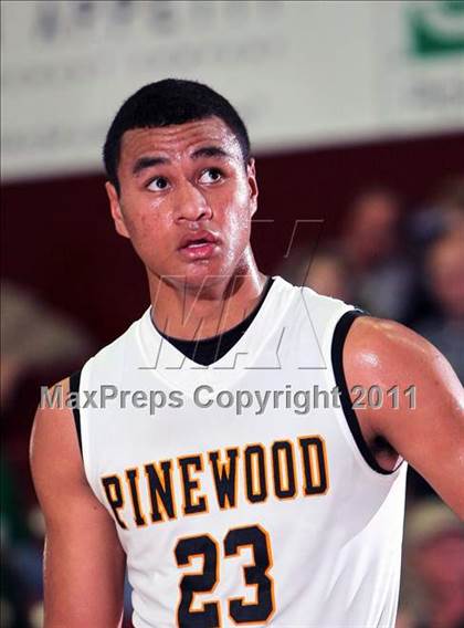 Thumbnail 2 in Mid-Peninsula vs. Pinewood (CIF CCS D5 Final) photogallery.