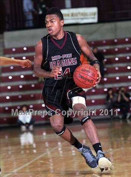 Thumbnail 3 in Mid-Peninsula vs. Pinewood (CIF CCS D5 Final) photogallery.