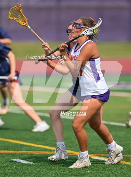 Thumbnail 2 in Hershey vs. Danville (PIAA Class AA First Round) photogallery.