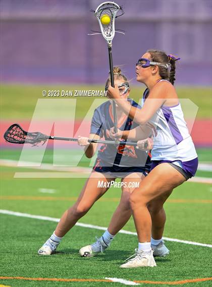 Thumbnail 2 in Hershey vs. Danville (PIAA Class AA First Round) photogallery.