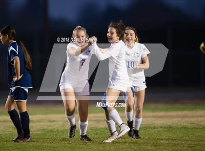 Thumbnail 3 in JV: Bakersfield Christian vs Shafter photogallery.