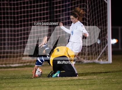 Thumbnail 2 in JV: Bakersfield Christian vs Shafter photogallery.