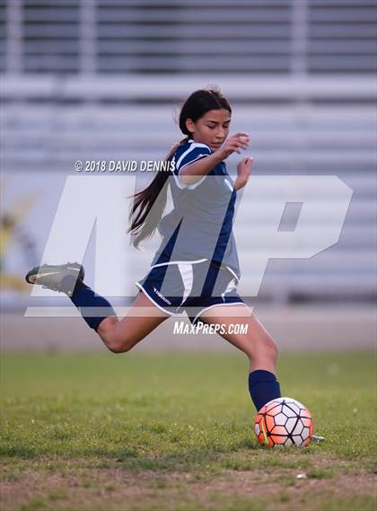 Thumbnail 1 in JV: Bakersfield Christian vs Shafter photogallery.