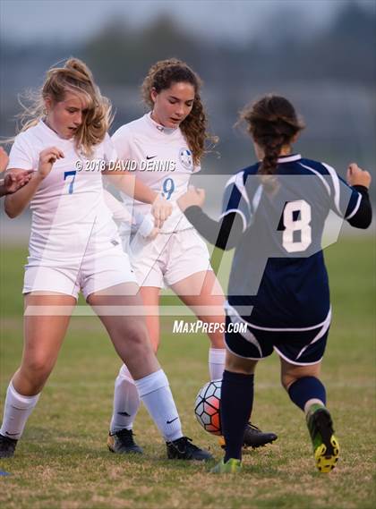 Thumbnail 1 in JV: Bakersfield Christian vs Shafter photogallery.
