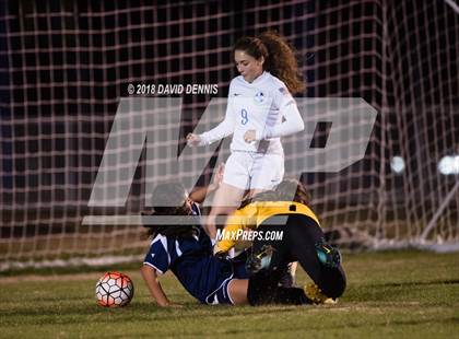 Thumbnail 3 in JV: Bakersfield Christian vs Shafter photogallery.