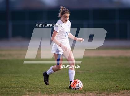 Thumbnail 1 in JV: Bakersfield Christian vs Shafter photogallery.