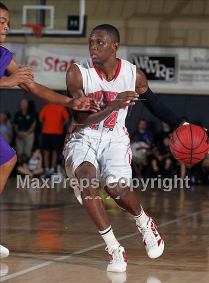 Thumbnail 3 in Montverde Academy vs. Reserve Riverside (City of Palms Classic) photogallery.