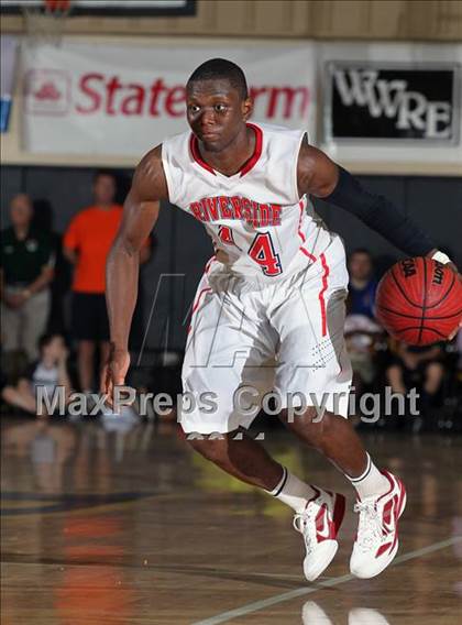 Thumbnail 2 in Montverde Academy vs. Reserve Riverside (City of Palms Classic) photogallery.