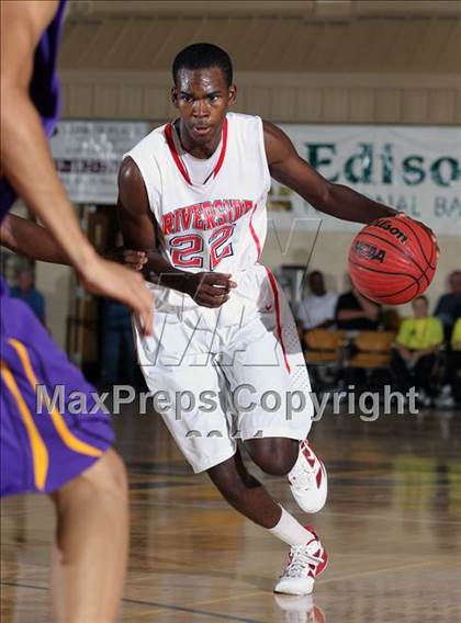 Thumbnail 3 in Montverde Academy vs. Reserve Riverside (City of Palms Classic) photogallery.