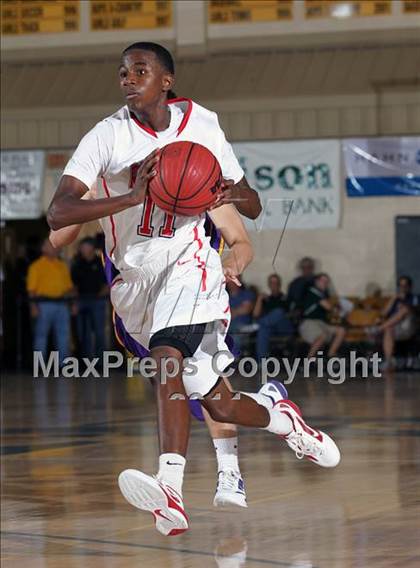 Thumbnail 2 in Montverde Academy vs. Reserve Riverside (City of Palms Classic) photogallery.