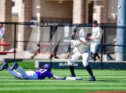 Thumbnail 3 in Vandegrift vs Elgin (LISD Tournament) photogallery.