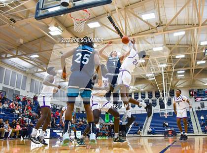 Thumbnail 3 in Combine Academy vs. Varsity Opponent photogallery.