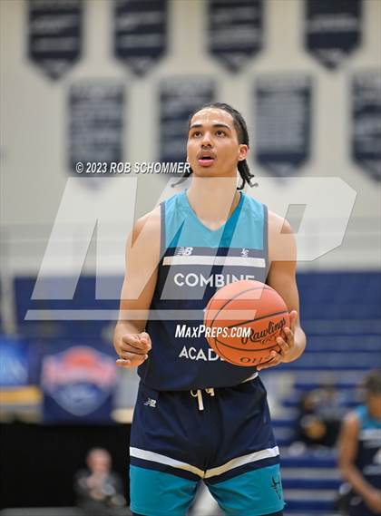 Thumbnail 2 in Combine Academy vs. Varsity Opponent photogallery.