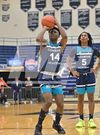 Thumbnail 3 in Combine Academy vs. Varsity Opponent photogallery.