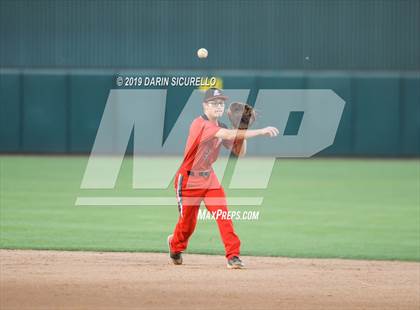 Thumbnail 2 in Hamilton vs. Liberty (AIA 6A Round 2 Playoff) photogallery.
