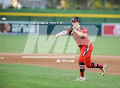 Thumbnail 1 in Hamilton vs. Liberty (AIA 6A Round 2 Playoff) photogallery.