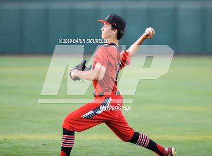 Thumbnail 2 in Hamilton vs. Liberty (AIA 6A Round 2 Playoff) photogallery.