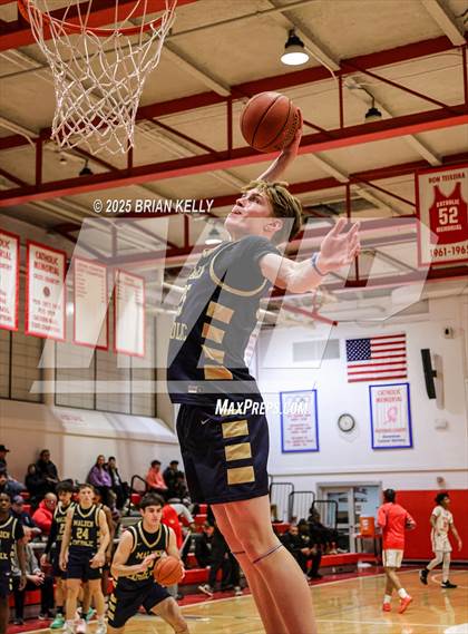 Thumbnail 3 in Malden Catholic @ Catholic Memorial photogallery.