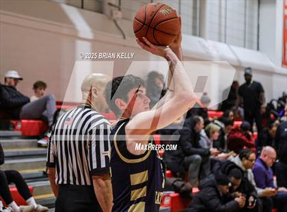 Thumbnail 2 in Malden Catholic @ Catholic Memorial photogallery.