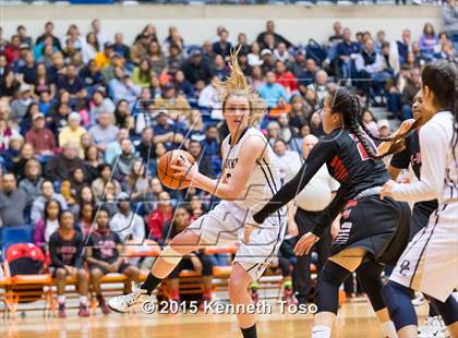 Thumbnail 2 in Wagner vs O'Connor (UIL 6A Regional Final) photogallery.