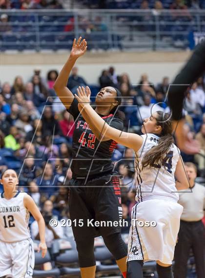 Thumbnail 3 in Wagner vs O'Connor (UIL 6A Regional Final) photogallery.