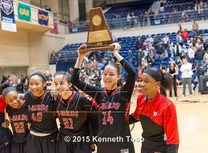 Thumbnail 3 in Wagner vs O'Connor (UIL 6A Regional Final) photogallery.