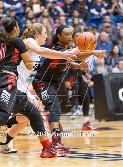 Thumbnail 3 in Wagner vs O'Connor (UIL 6A Regional Final) photogallery.