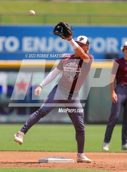 Thumbnail 3 in Nazareth vs. Fayetteville (UIL 1A Baseball State Semifinal) photogallery.