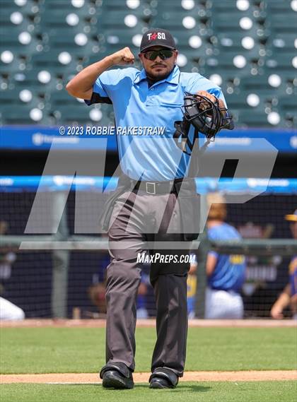 Thumbnail 1 in Nazareth vs. Fayetteville (UIL 1A Baseball State Semifinal) photogallery.