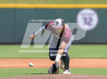 Thumbnail 1 in Nazareth vs. Fayetteville (UIL 1A Baseball State Semifinal) photogallery.